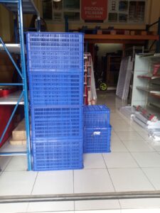 KERANJANG PLASTIK INDUSTRI 2208 L (LUBANG) GREEN LEAF UKURAN 60,6 x 43 x 37,7 CM | KERANJANGPLASTIK.ID | KIRIM KE SELURUH INDONESIA