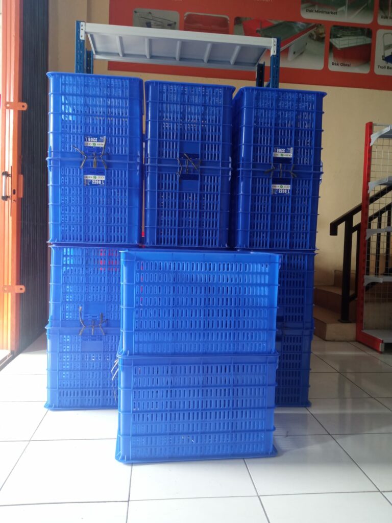 KERANJANG PLASTIK INDUSTRI 2208 L (LUBANG) GREEN LEAF UKURAN 60,6 x 43 x 37,7 CM | KERANJANGPLASTIK.ID | KIRIM KE SELURUH INDONESIA